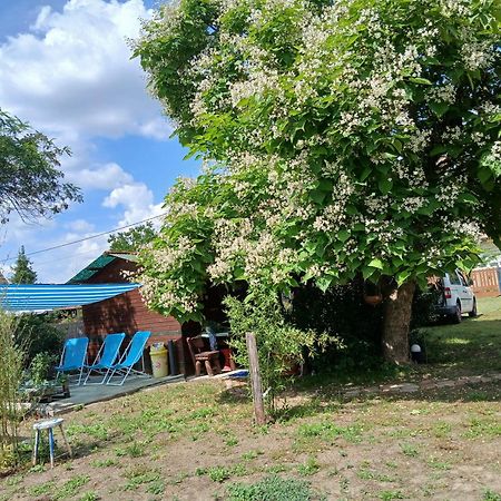 Kek-Feher Mobilhaz Zsombo Dış mekan fotoğraf